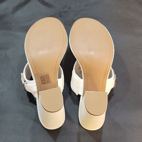 BRAND NEW DKNY BLOCK HEEL THONG SANDAL - Picture 13 of 16